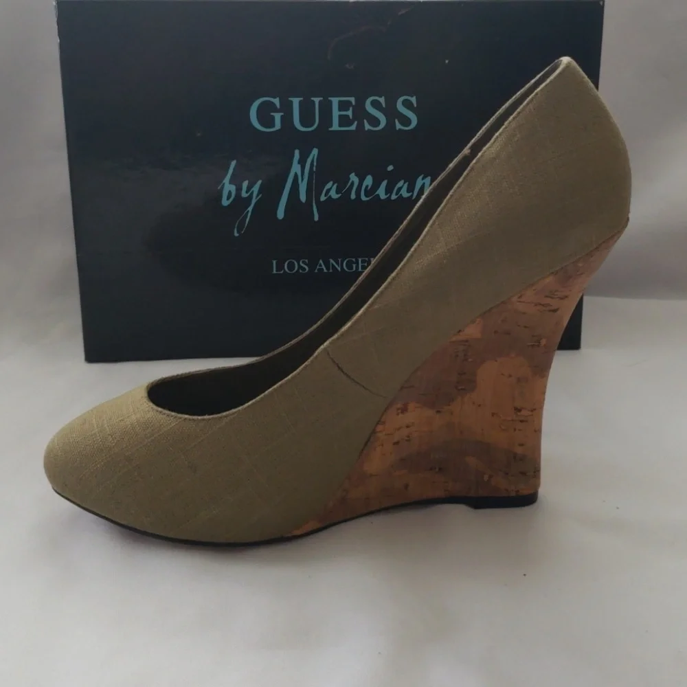 Guess by Marciano brand new